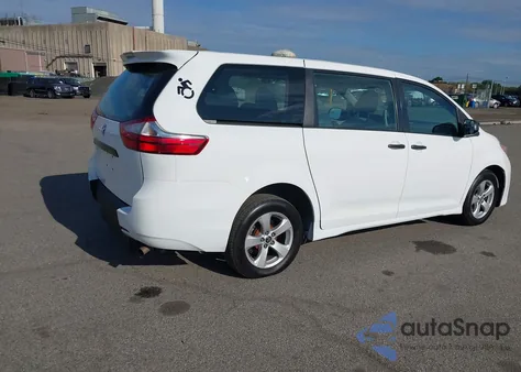2018 Toyota Sienna L 7 Passenger from USA, damaged, VIN 5TDZZ3DC2JS939328